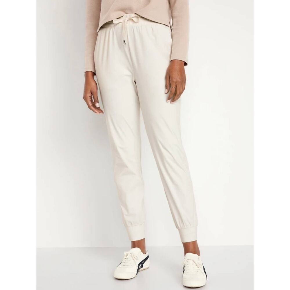 Woman's Tall Old Navy SleekTech Joggers